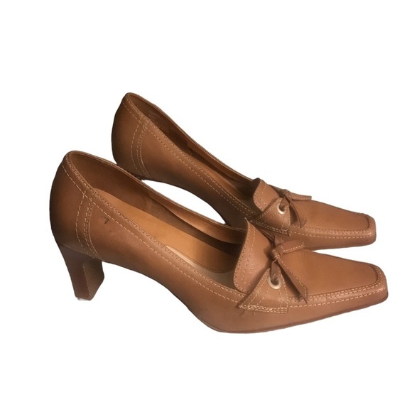 Connie tan womens heels size 7 - Picture 1 of 5